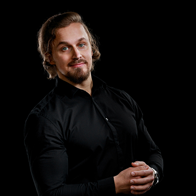 Tomas Norrena vetää vetytalouden paneelikeskustelua Pohjoinen Teollisuus -tapahtumassa